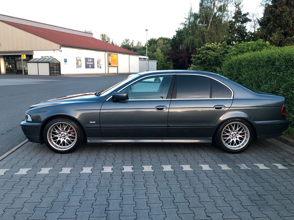 BMW E39 520i 2Hand Facelift in Sulzbach-Rosenberg