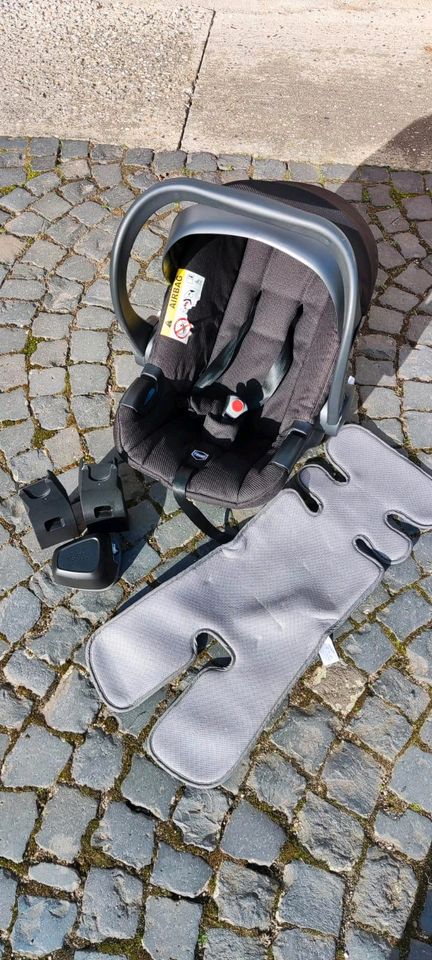 Moon Resea S 3in1 Kinderwagen + 2x Isofix Stationen in Hofheim am Taunus