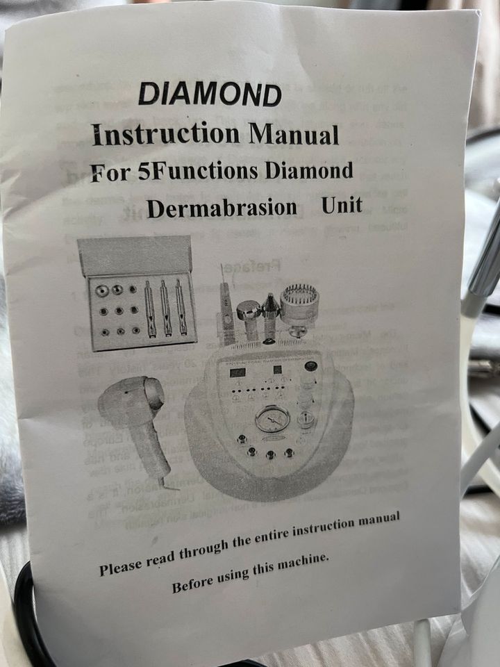 5 in 1 Diamond Dermabration in Berlin