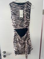 Zara Kleid neu Gr. 40 Hessen - Obertshausen Vorschau