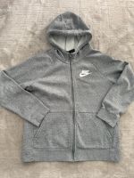 Kinder Sweatjacke von Nike gr. 156-166, Top! Berlin - Reinickendorf Vorschau