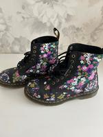 Dr. Martens Schuhe Pascal geblümt Nordrhein-Westfalen - Beckum Vorschau