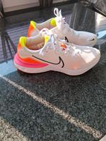 Nike Renew Run Platinum Tint White  37,5 Nordrhein-Westfalen - Lengerich Vorschau