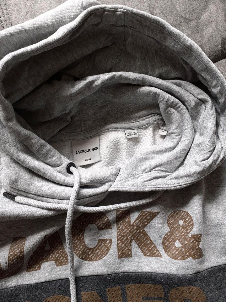 2 Sweatshirts Hoodies von Jack & Jones Größe S in Lenzkirch