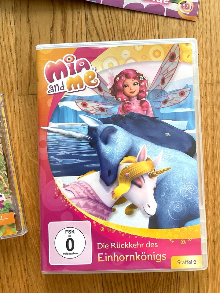 Mia und me Set ( Hefte , DVD , CD ) in Düsseldorf