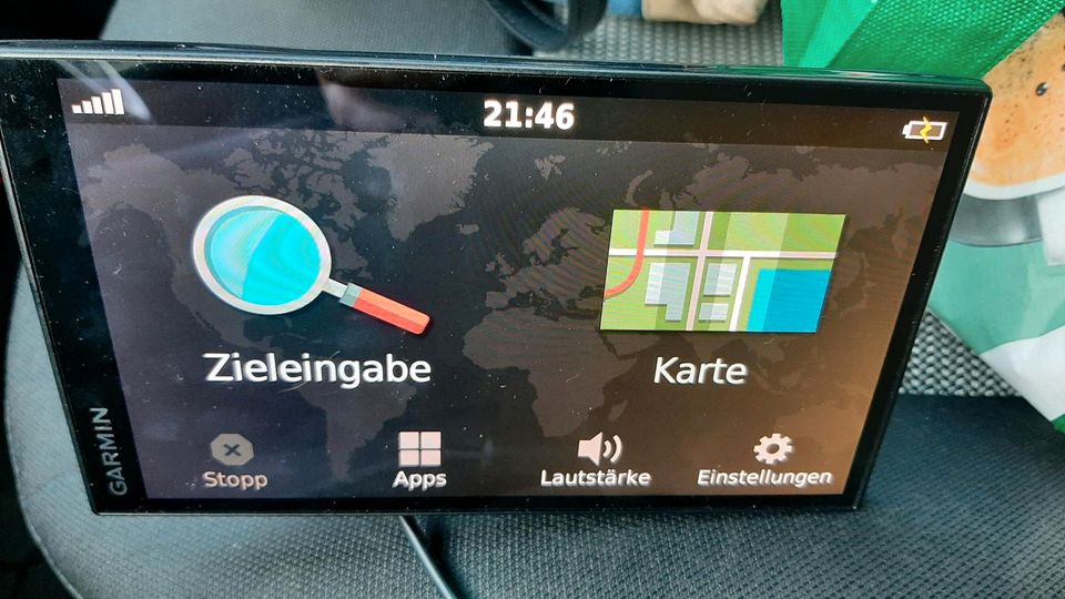 Garmin Drive Smart 61 LMT-S Navigationsgerät in Delmenhorst