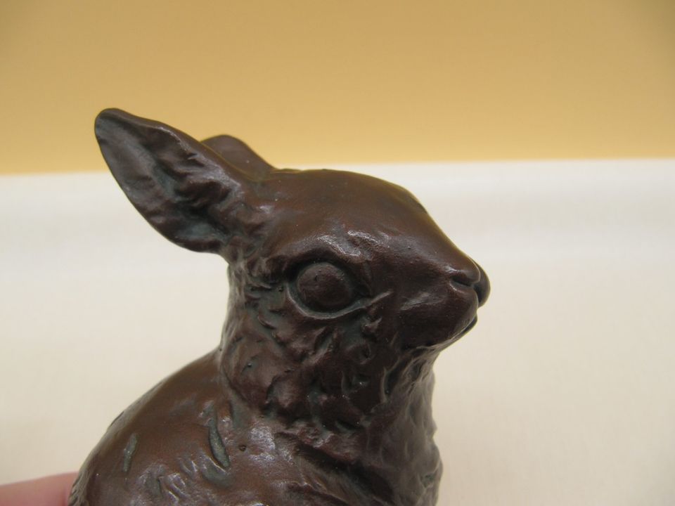 Künstler Figur Hase Material Keramik Bronze ? Handarbeit !!! in Hoya