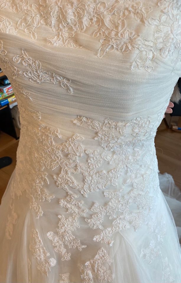 Ein wunderschönes Hochzeitskleid von Pronovias zu verkaufen in Schwetzingen