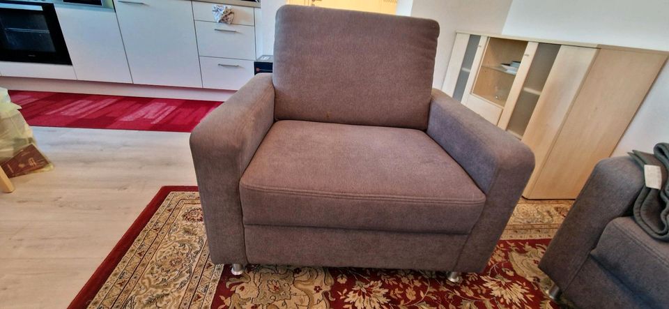 Sofa + Sessel 3-Sitzer + 1-Sitzer in Florstadt