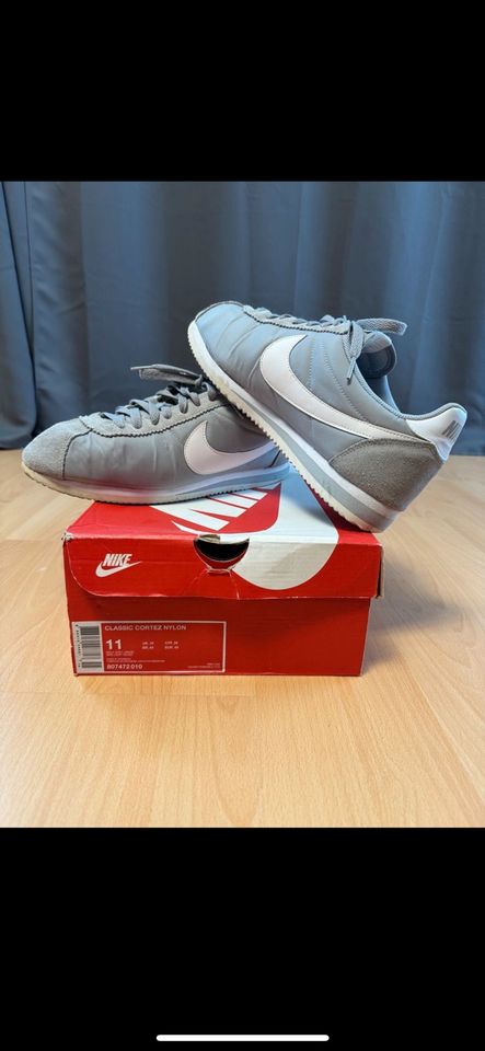 Nike Cortez grey/ white Gr. 45 FAST NEU in Hannover