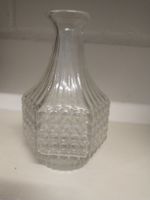 Vintage Glaskaraffe Vase transparent alt schwer Hessen - Bensheim Vorschau