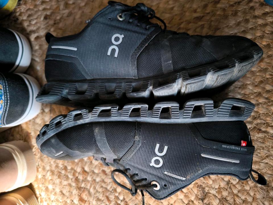on Cloud Turnschuhe Sportschuhe Laufschuhe gr 37,5 in Rehau