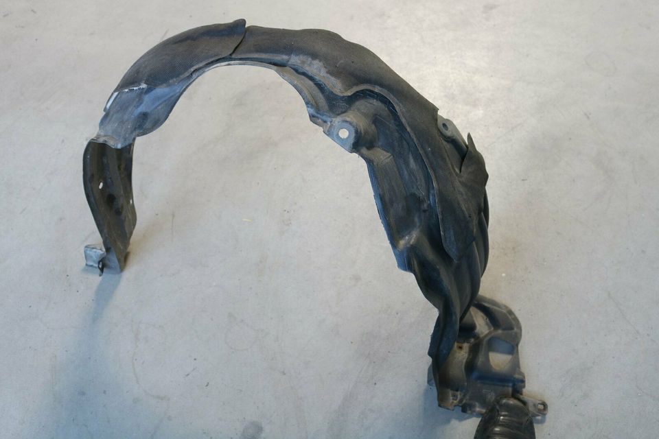 53876-52270 Toyota Yaris P1 Radhausschale vorn links in Radeberg