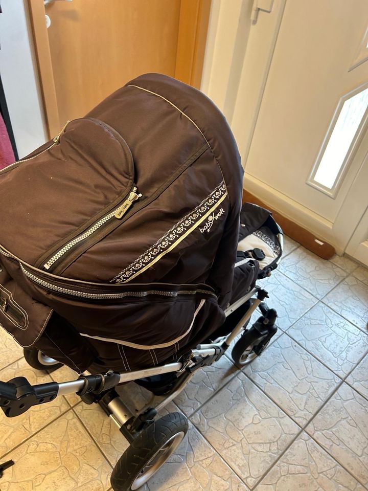 Babywelt Kinderwagen 360 grad drehbar in Hamburg