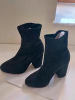 Stiefeletten schwarz-samt, wie NEU Gr. 38 von Asos Rheinland-Pfalz - Landau in der Pfalz Vorschau