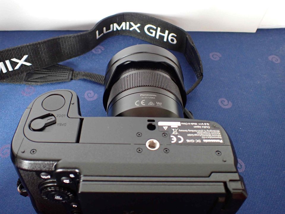 Lumix GH 6 m Leica Objekt.12-60,+ 2 Akkus:2/23 gekauft + Objekt.> in Verl