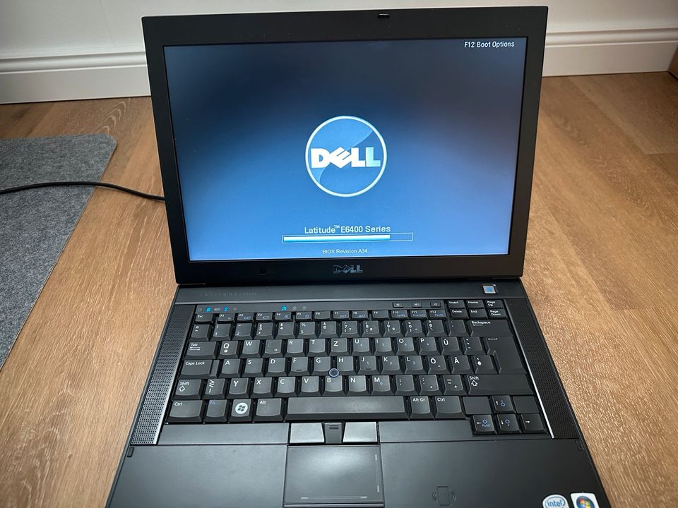 DELL Latitude E6400 - inkl. Win7 - ohne Festplatte in Erlensee