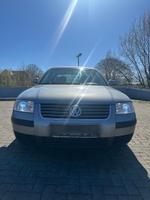 VW Passat Automatik Schleswig-Holstein - Ahrensburg Vorschau