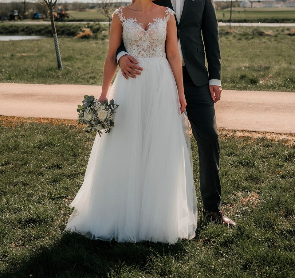 Brautkleid ALinie Größe S Ivory Lilly in Ingolstadt