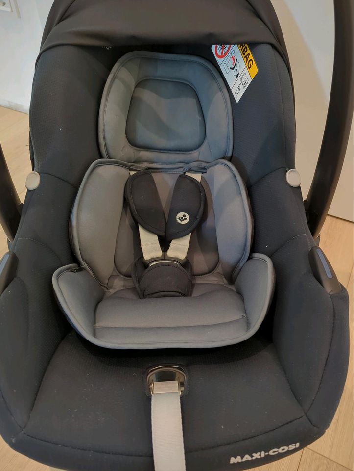 Maxi Cosi Tinca i-Size Babyschale in Bensheim