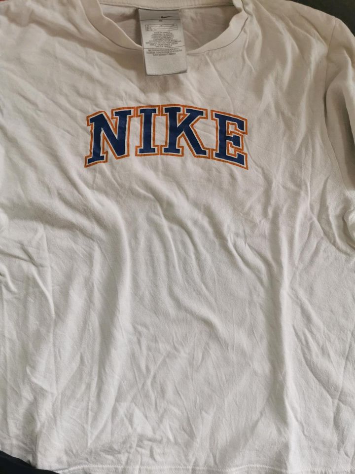 Jungen T-Shirts Gr. 152 158 164 Nike Tom Tailor H&M T-Shirt in Aachen -  Aachen-Mitte | eBay Kleinanzeigen ist jetzt Kleinanzeigen