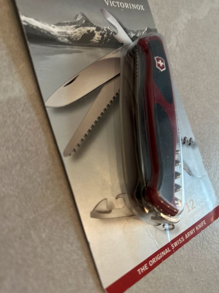 VICTORINOX Taschen-MESSER Rangergripp 55, 12 Funktionen in Nürnberg (Mittelfr)