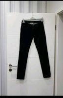 Schwarze Damenjeans 36 Jeanshose Damenhose Niedersachsen - Wietzendorf Vorschau