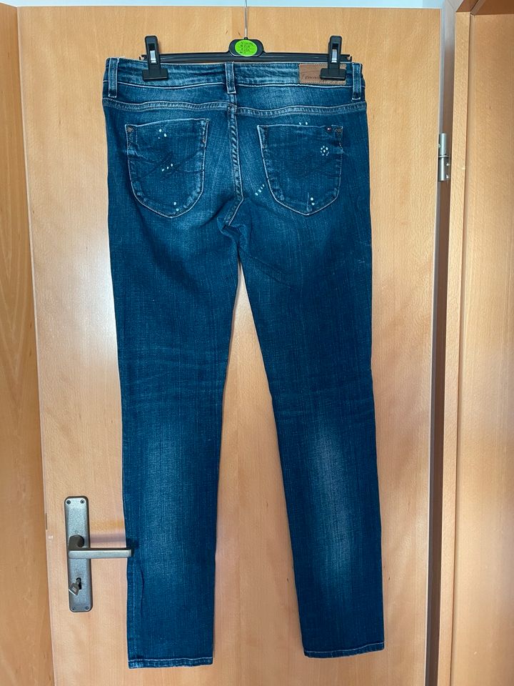 Tommy Hilfiger Jeanshose Damen Gr. 31/ 34 in Bischofswerda