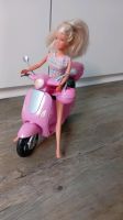 Barbie Steffi Vespa Roller mit Helm und Puppe inkl Bayern - Mellrichstadt Vorschau