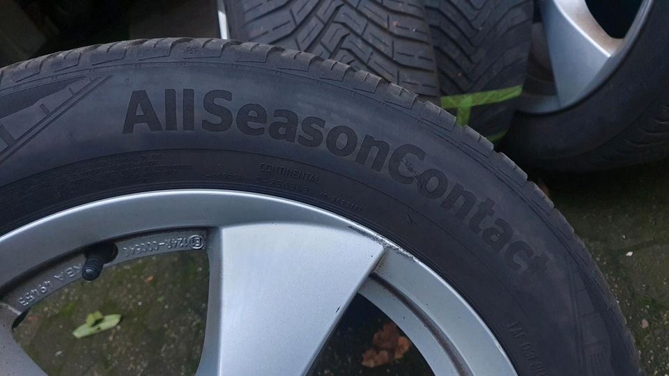 Mercedes Benz winterrädern 205/55 R16 H Ganzjahresreifen in Wuppertal