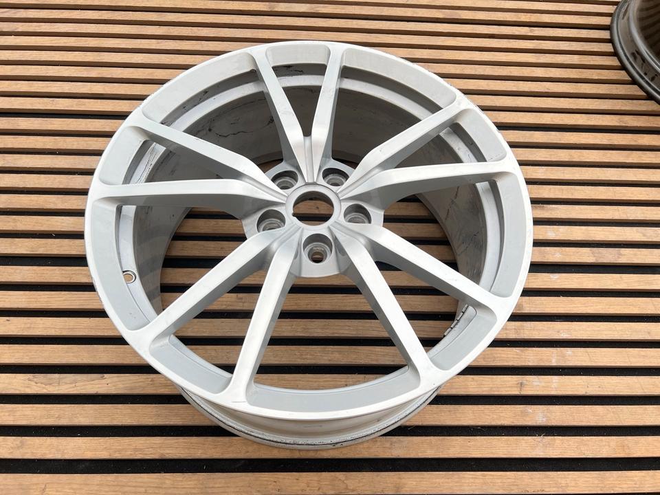 Aston Martin Vantage Alufelge vorne 8.5Jx19 ET49 BG331007LA in Küstriner Vorland
