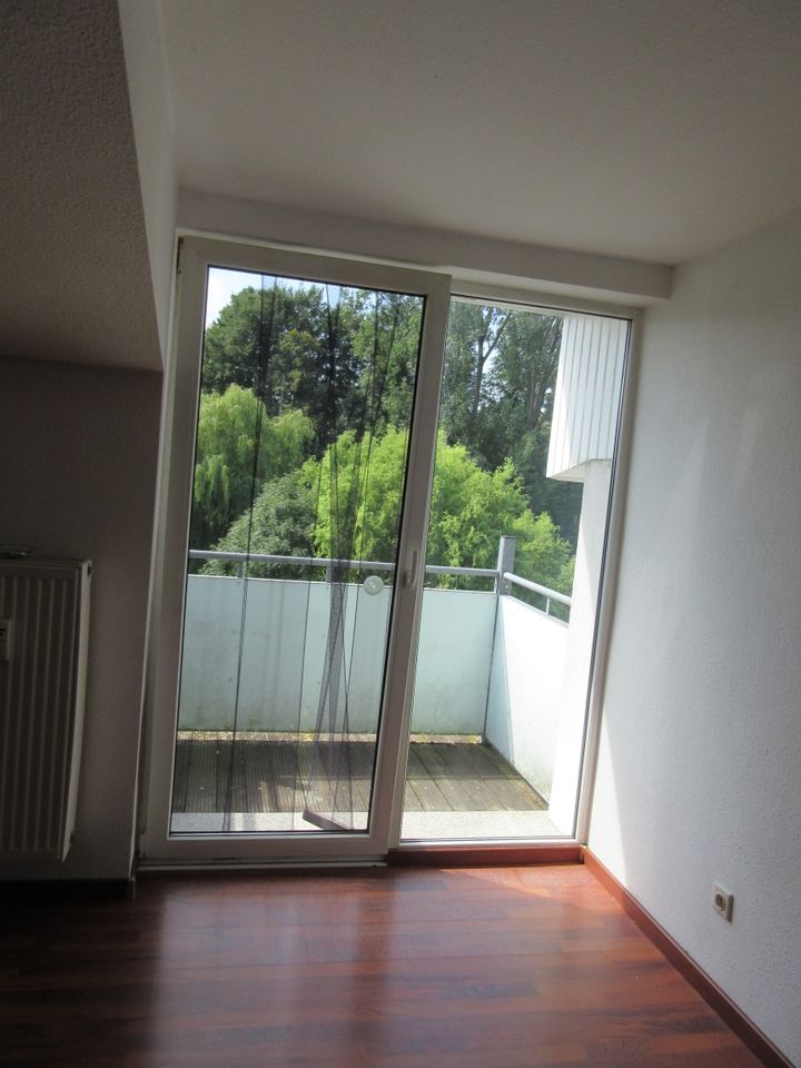 Schöne 2 Raum-Wohnung mit Balkon zu vermieten in Pritzwalk
