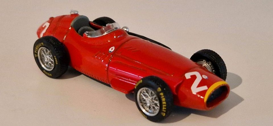 Brumm 1:43 FERRARI 555 in Mannheim