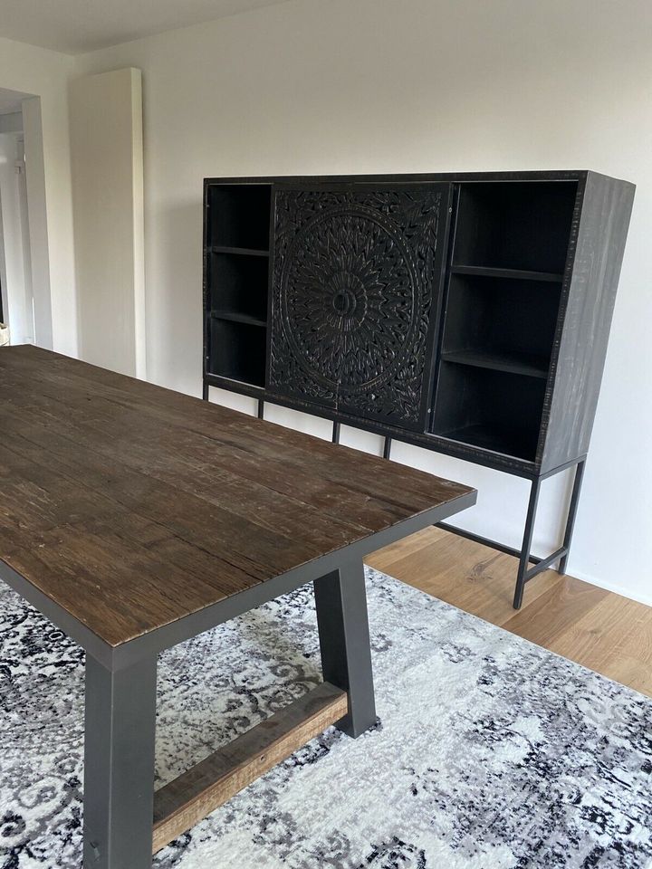 Kommode Sideboard Massivholztisch in Dortmund