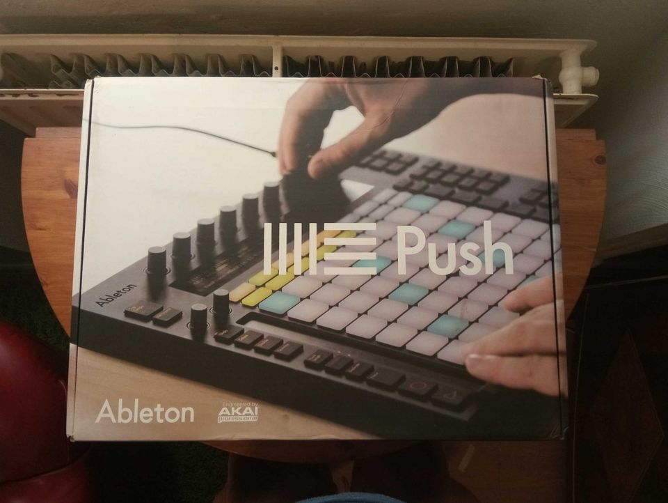 Ableton Push One Controller zusammen mit Live 9 Suit Software in Bochum