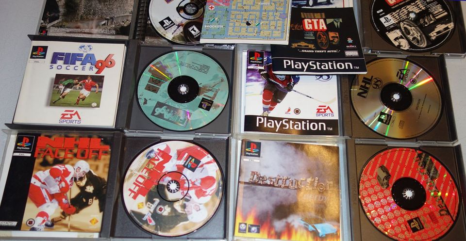 13x Playstation 1 PS1 PSX Spiele Klassiker Wipe Out Tekken etc. in Friedberg