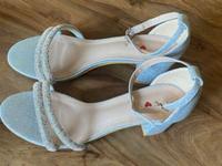 Sommer Sandale Gr. 38 in Silber festlich, neu Saarland - Schwalbach Vorschau