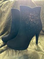 High Heels Stiefeletten mit Schmuckstein-Details |Größe 37 | Neu Bayern - Meitingen Vorschau