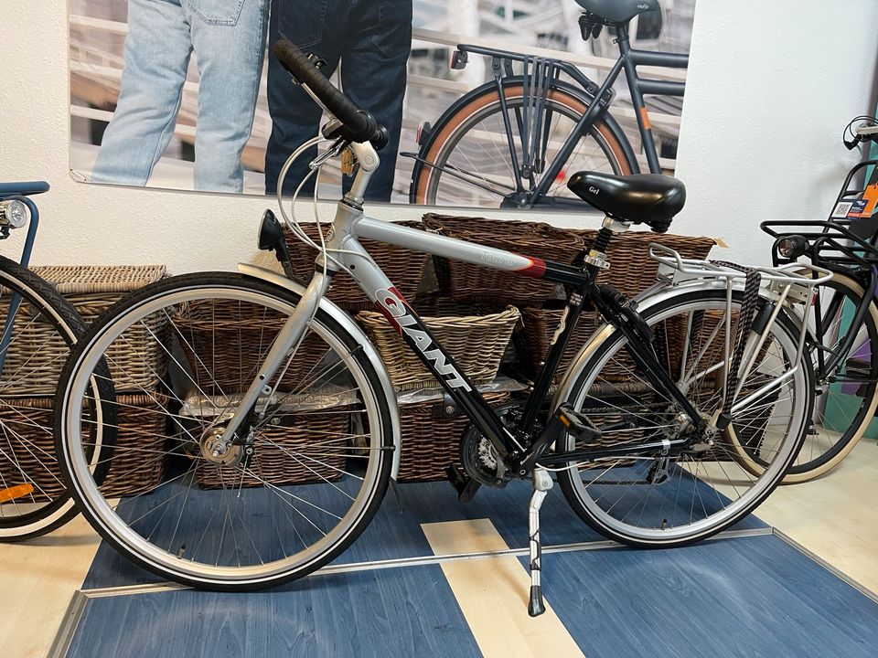 Giant Tourer Hollandrad Herrenfahrrad Fahrrad 28 Zoll in Mönchengladbach