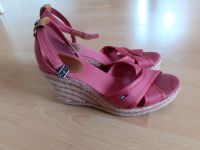 Wunderschöne rosa Sandalen Tommy Hilfiger Gr. 39 Wedges 2x getrag Niedersachsen - Oldendorf (Landkreis Stade) Vorschau