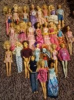 26 Barbies zu verkaufen Köln - Chorweiler Vorschau
