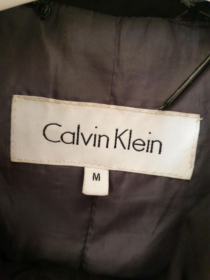 Calvin Klein echter Daunenmantel! in Schieder-Schwalenberg