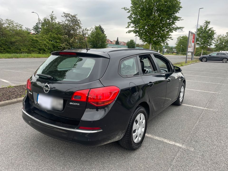 Opel Astra J  1.6 Cdti EcoFlex Sportstourer  Euro6 in Hirschaid