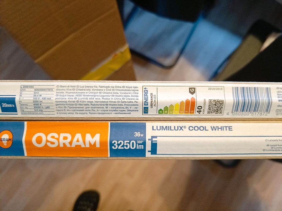 8 Osram Leuchtstoffröhren mit passenden Startern, komplett in Kleve