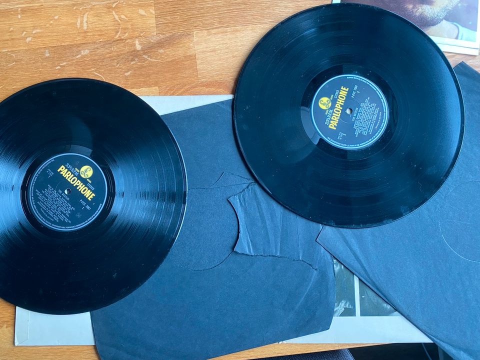 The Beatles White Album Parlophone Nr. 0521938 in Hamburg