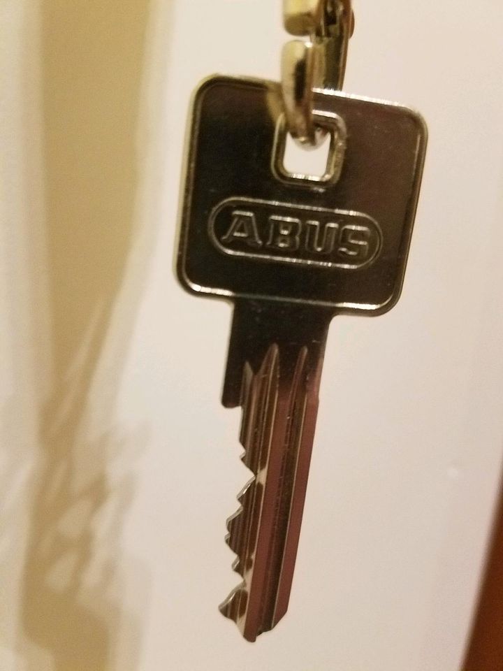 Schlüssel auf der Schimmelbuschstrasse  gefunden in Düsseldorf