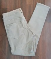 H&M Divided Skinny Jeans beige Gr. M/ 40 wie NEU Nordrhein-Westfalen - Höxter Vorschau