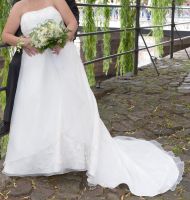 KLEEMEIER Hochzeitskleid Brautkleid A-Linie ivory 44/46/48/50 Niedersachsen - Adendorf Vorschau