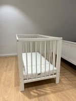 Babybett 60 x 120 cm mit hochwertiger Träumeland Matratze Niedersachsen - Seevetal Vorschau