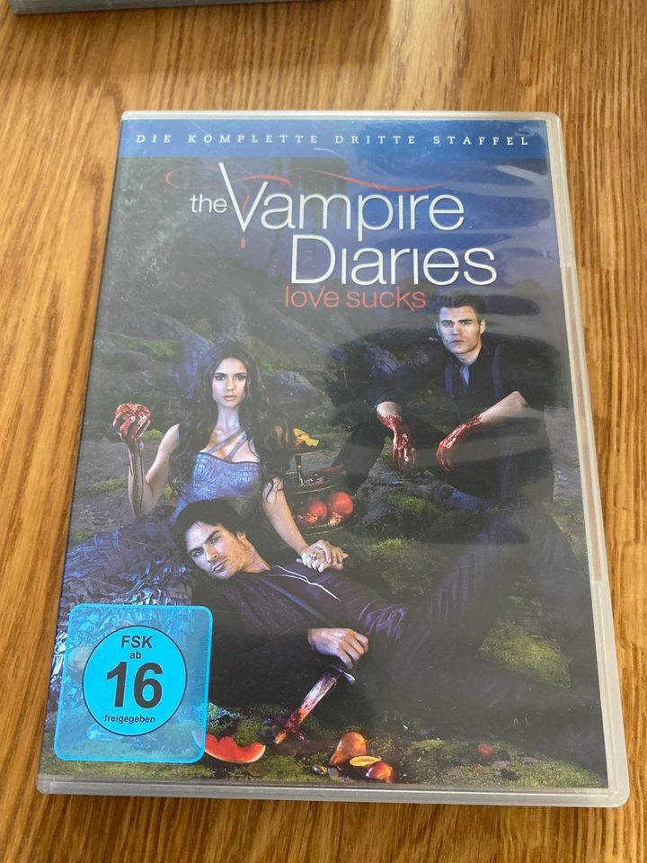 DVD 3 Staffel The Vampire Diaries love sucks in Gummersbach